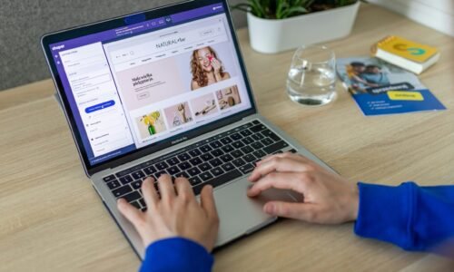 wordpress shopify wix nz business -Bright Box | Social Media Marketing - Auckland